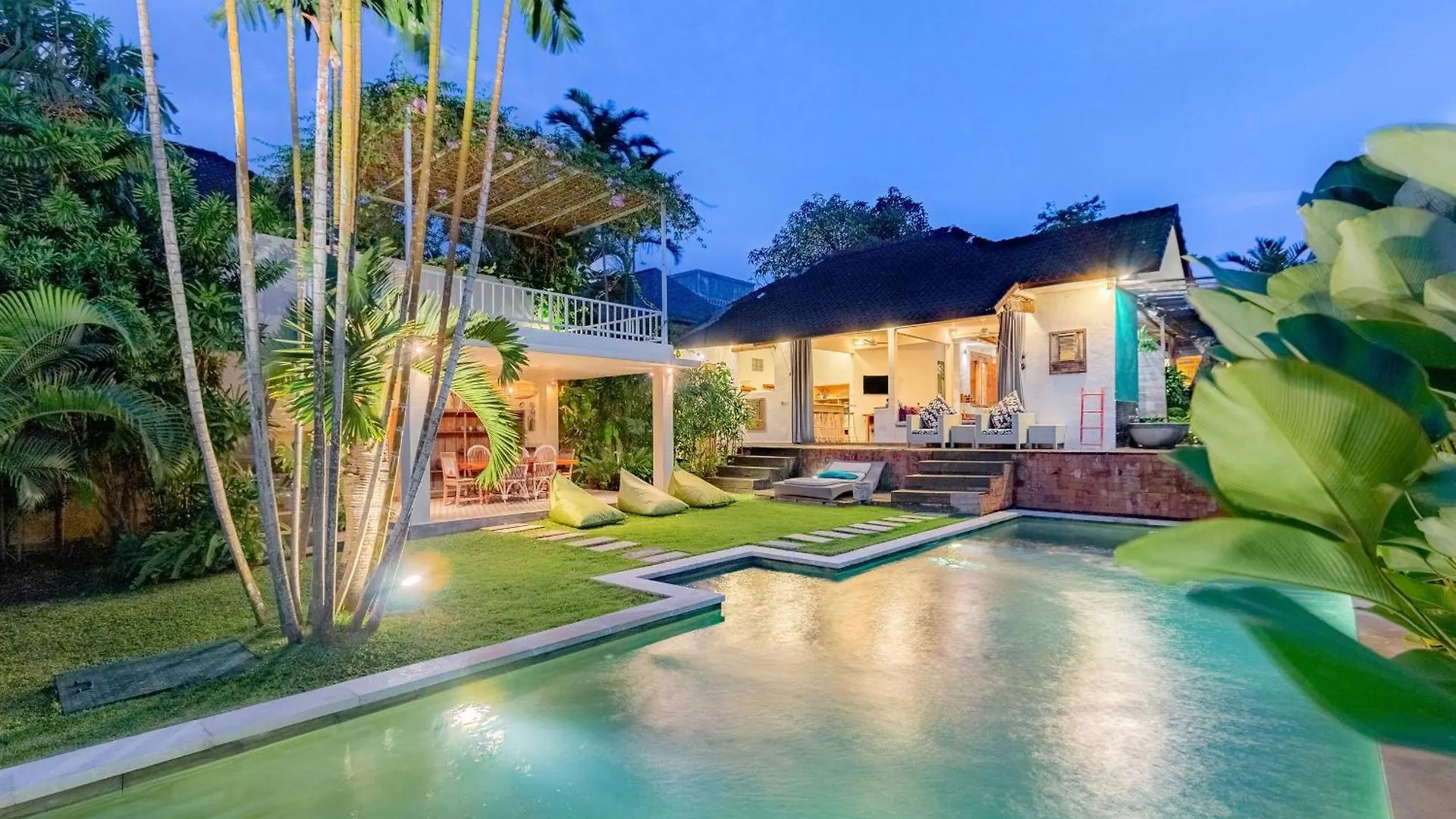 Villa Bumi - Playful & Quirky 3Br Villa Near Seminyak, A Unique Getaway Kerobokan